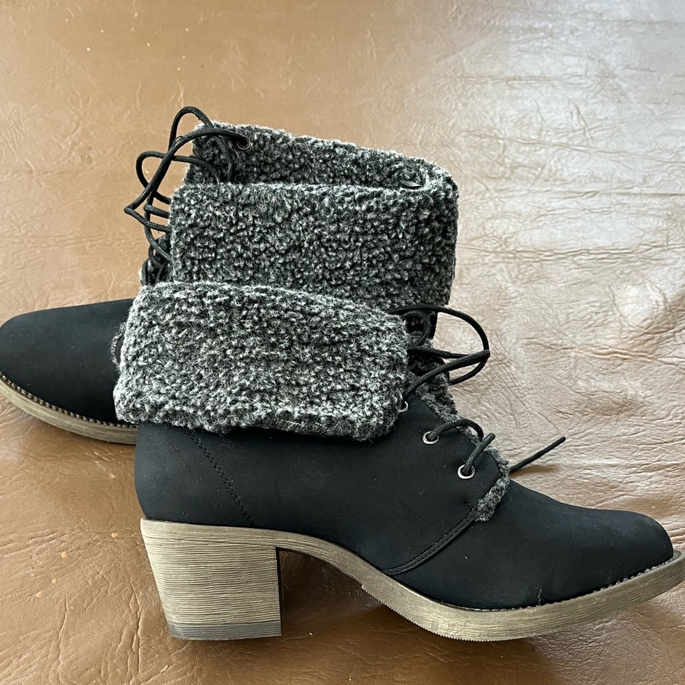 Booties - Picture 4 of 4